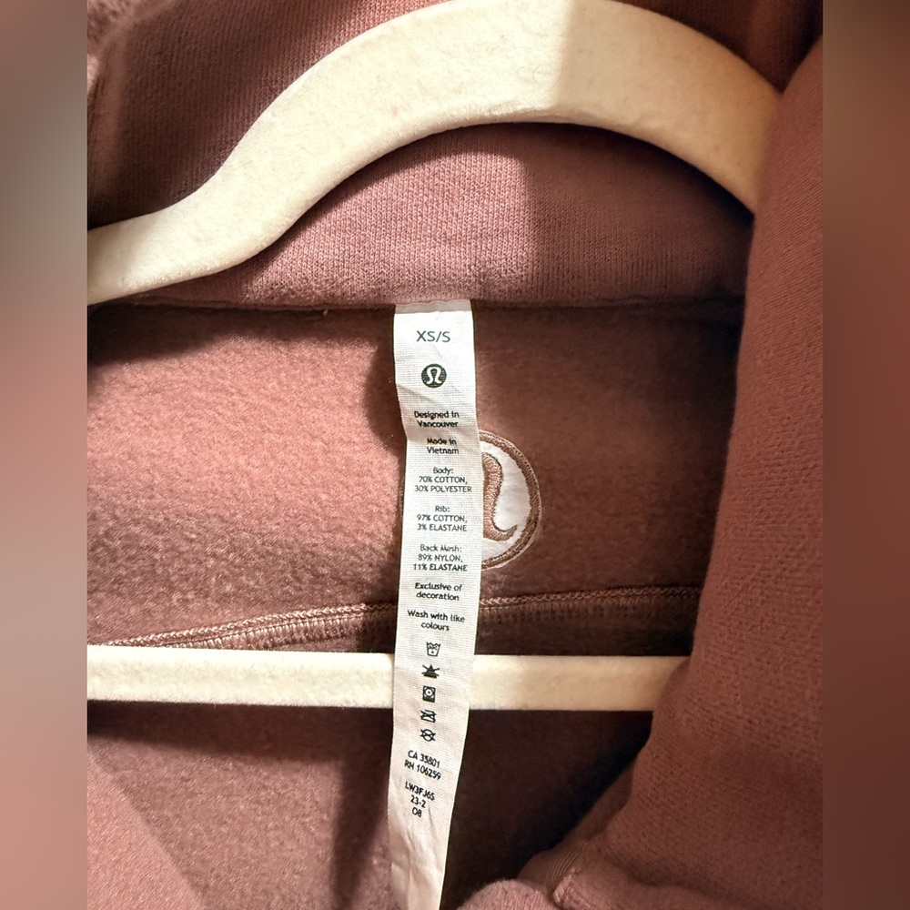 Lululemon Scuba Funnel Neck Half Zip Pullover
Size XS/S - Picture 5 of 5